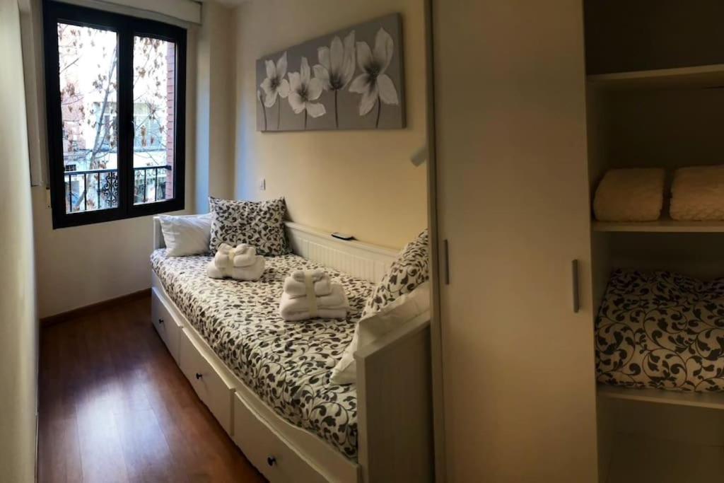 Apartamento Junto A Catedral Lägenhet Granada Exteriör bild