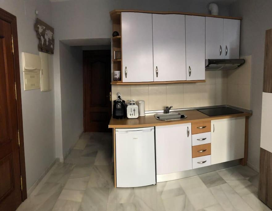 Apartamento Junto A Catedral Lägenhet Granada Exteriör bild